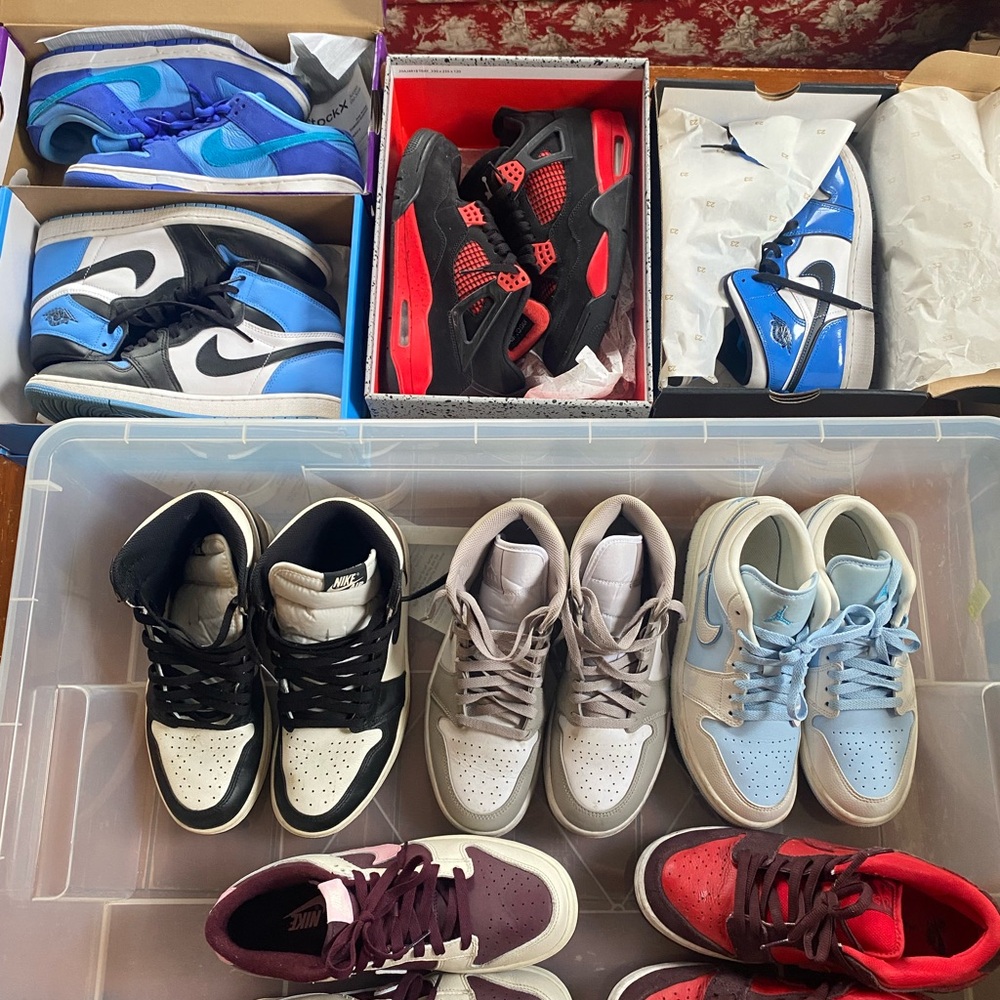 Womans/Mens Sneakers